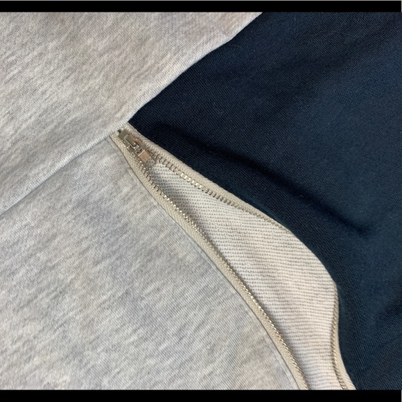 Half Zip Letter Graphic Colorblock sweatshirt NWOT - Picture 4 of 9